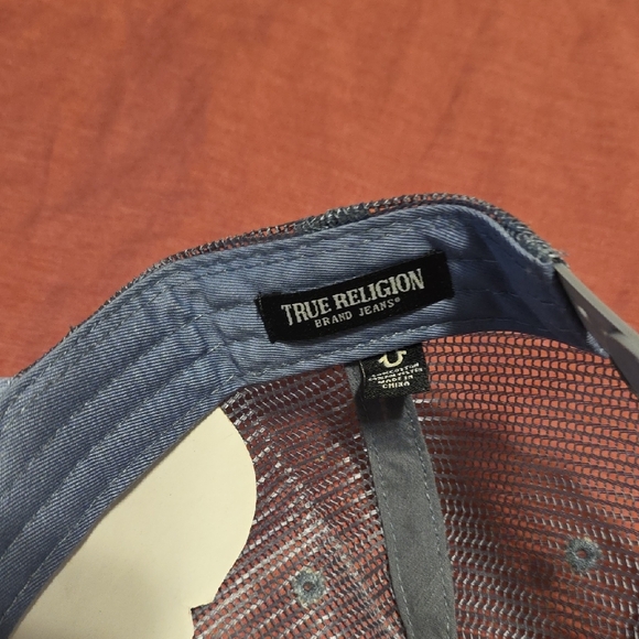 True Religion Cream and Blue Cap - Picture 4 of 5